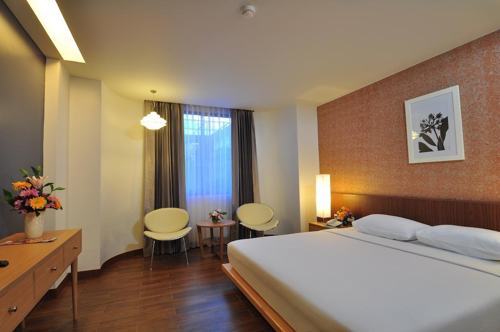 Flipper Lodge Hotel - SHA Extra Plus Pattaya Exterior foto